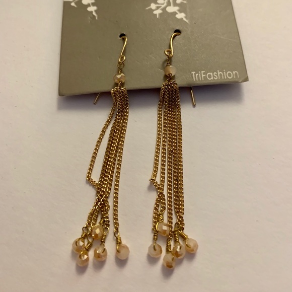 🎈Linear Drop Earrings🎈 - Picture 4 of 4